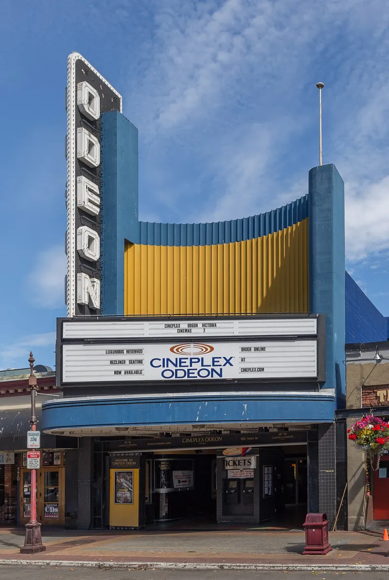 Manchester to the Mountains: A Diner Crawl Across New Hampshire Worth Pulling Over For